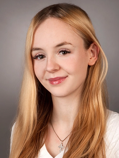 Leonie Salamatov