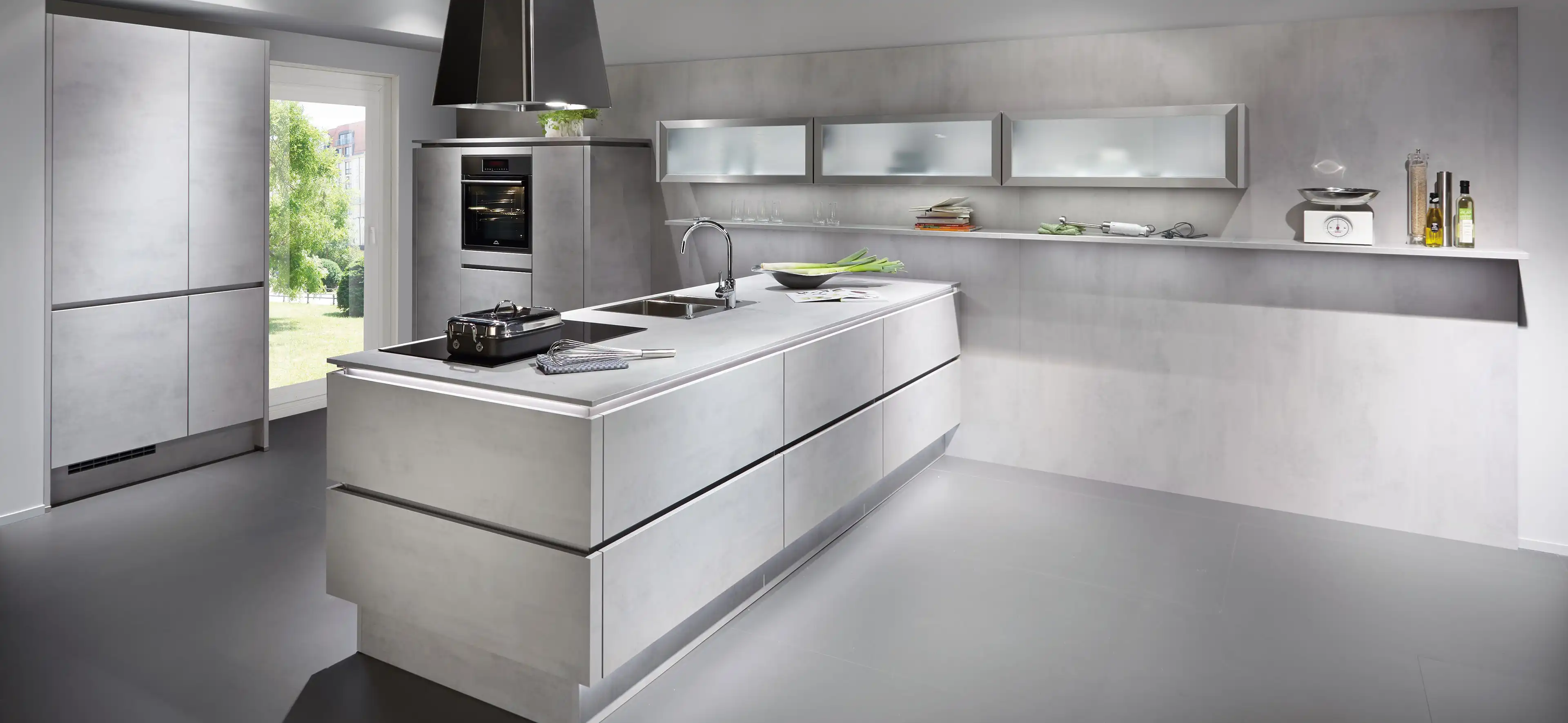 2-Zeilen-Designküche in Beton-Optik