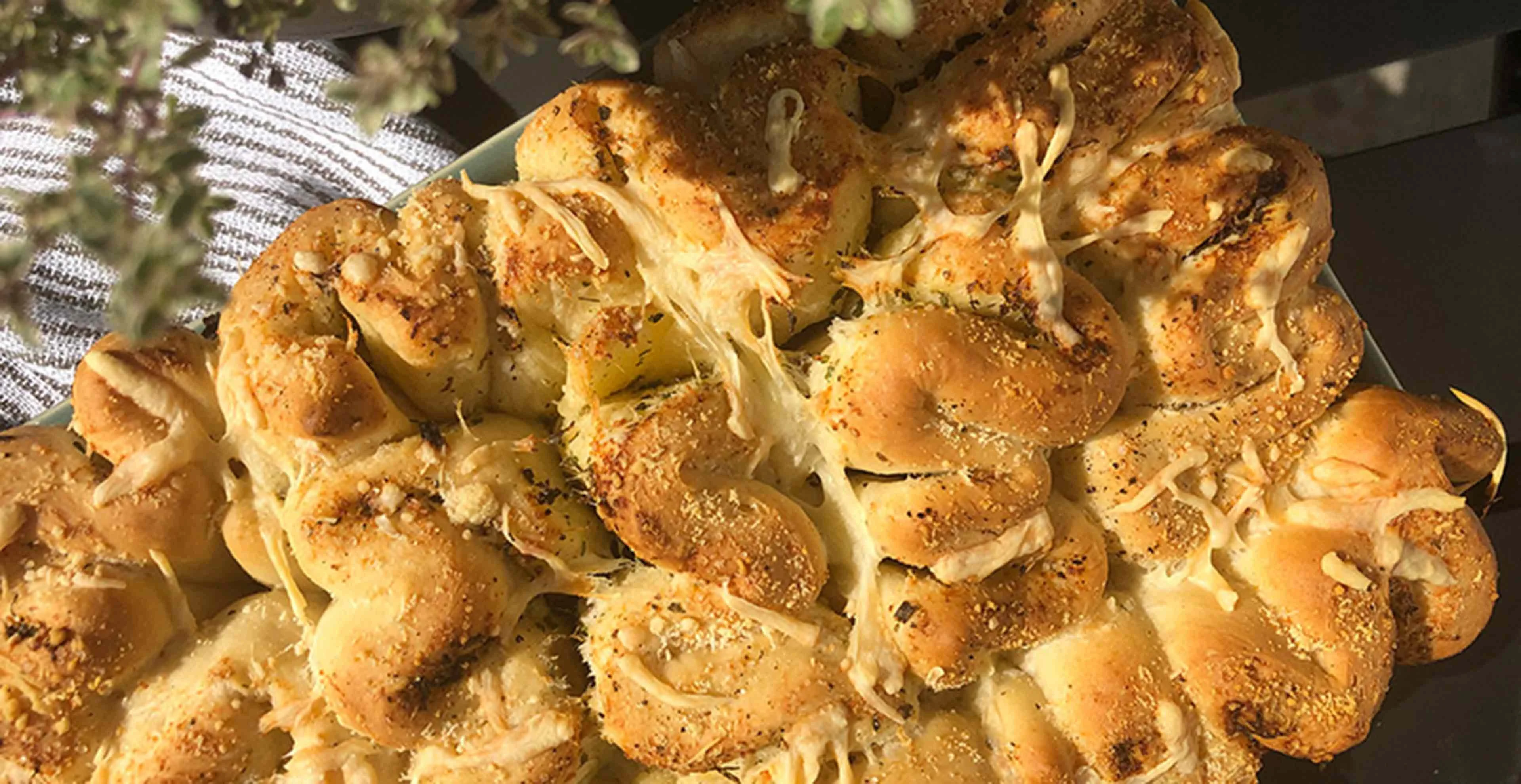 Marquardt Küchen: Zupfbrot Mit Frischen Kraeutern