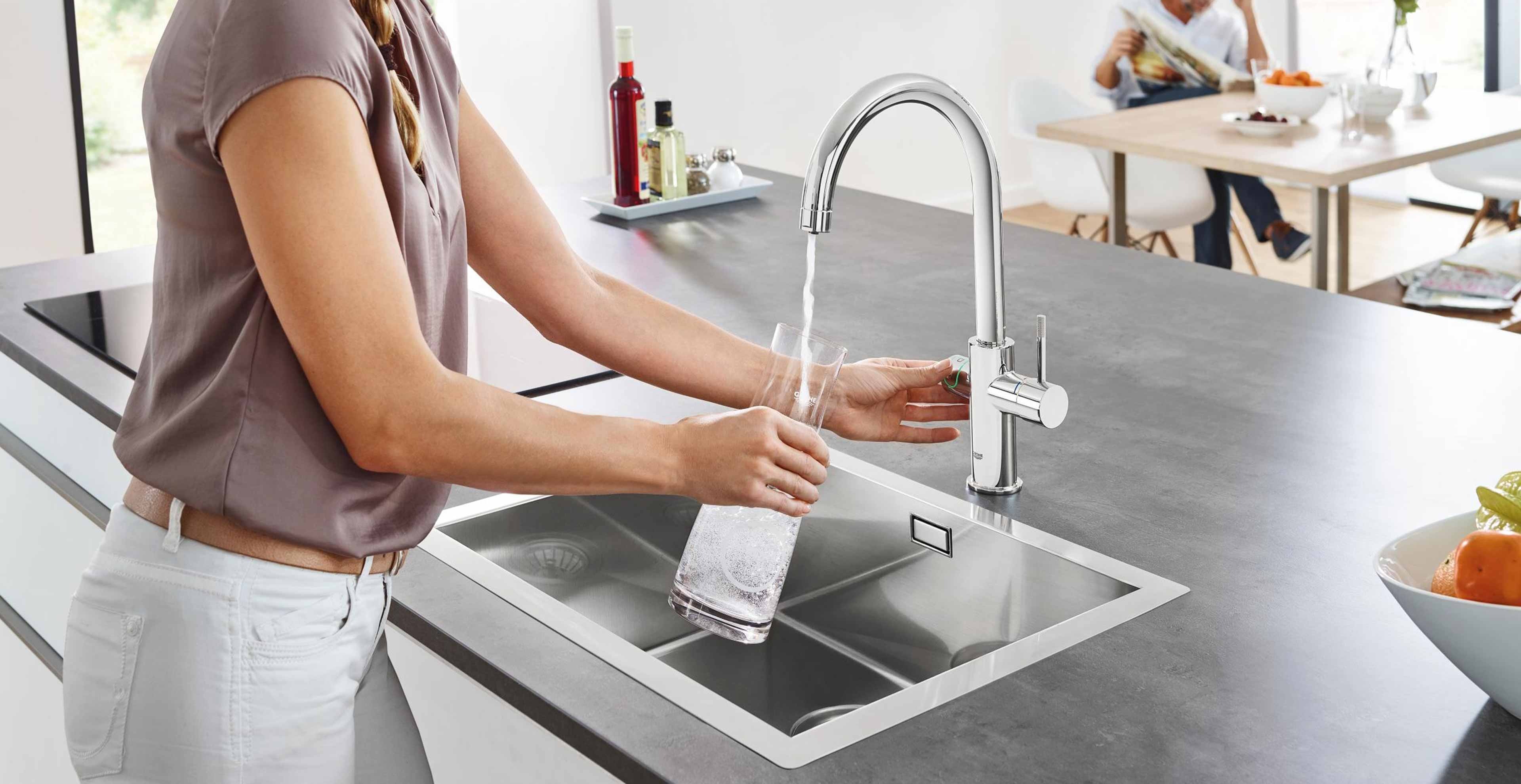 Marquardt Küchen: Gefiltert Gekühlt Und Sprudelnd Küchenarmaturen Mit Waßerfilter 11zon