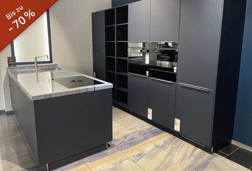 Musterküche aus Ausstellung im Abverkauf mit bis zu 70 Prozent Rabatt