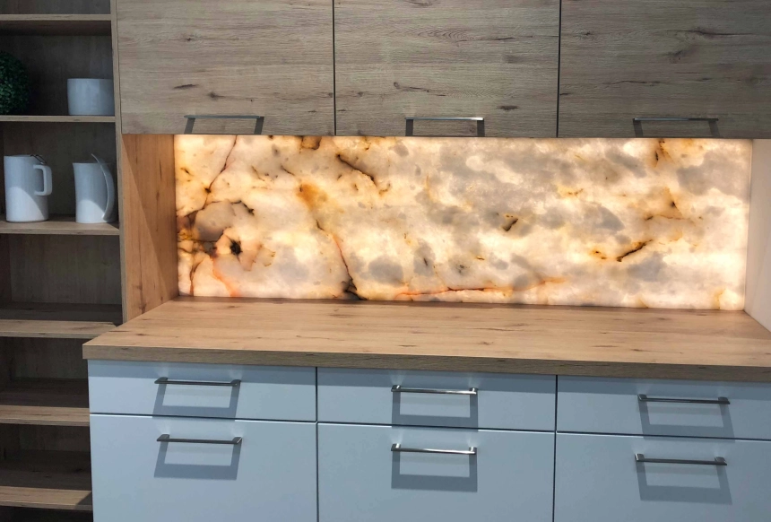 Marquardt Küchen: Nischenpaneel Beleuchtet