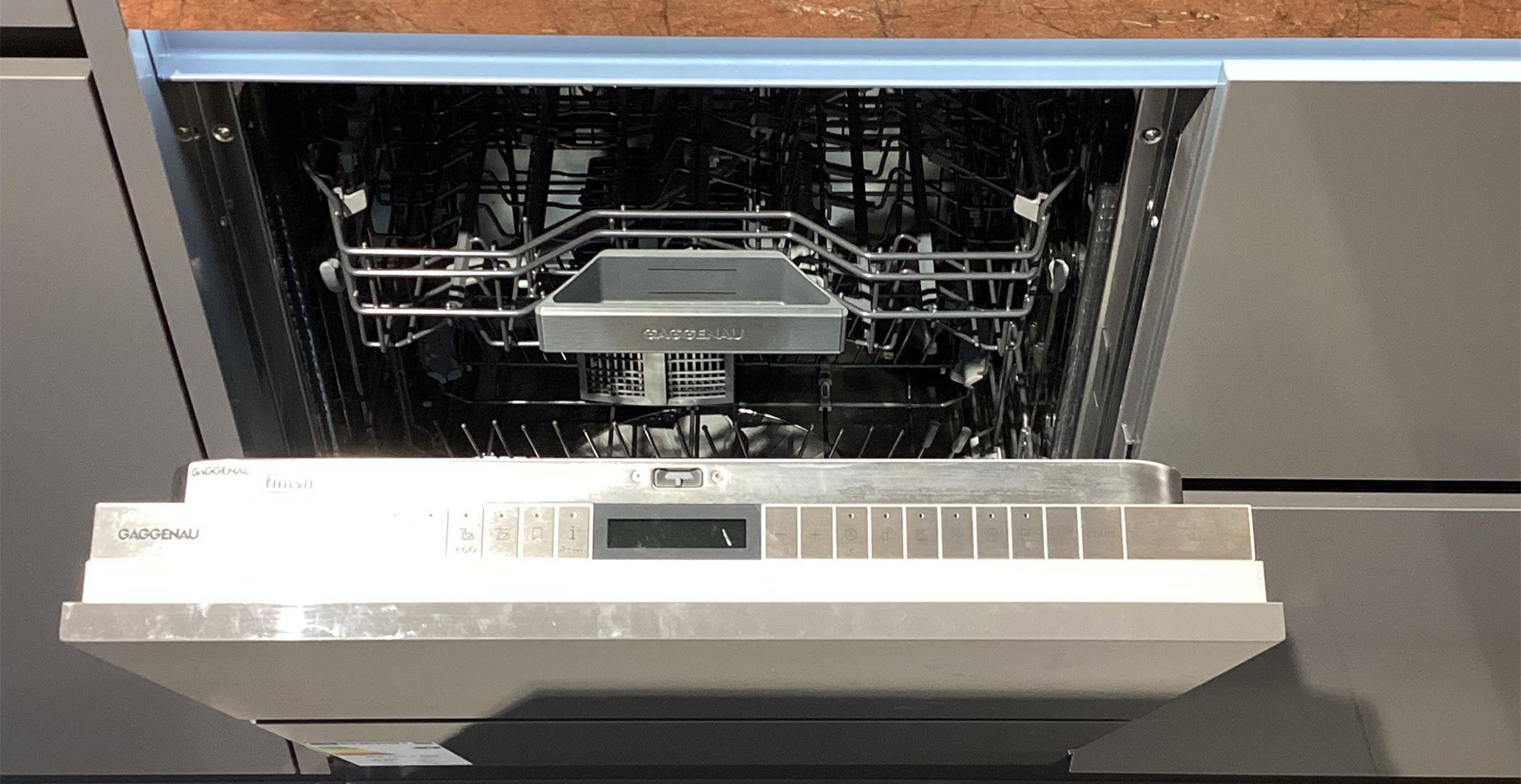 HHNB06_Geschirrspüler_offen.jpg