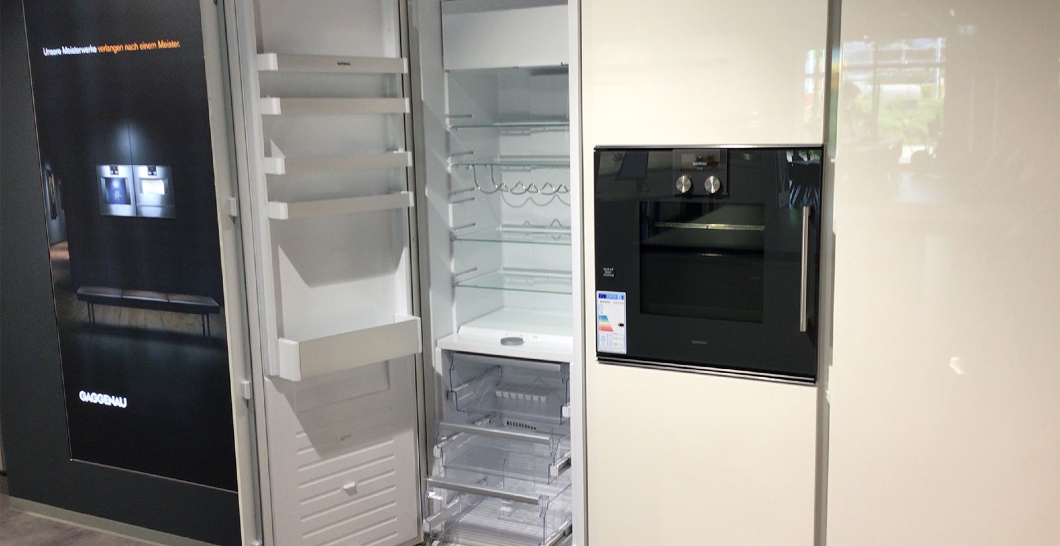 AP17_Kühschrank_geöffnet.jpg